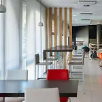 Ibis Centre 3*