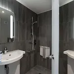 Hotel Ibis Centre 3*