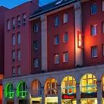 Ibis Centre 3*