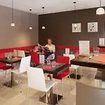 酒店 宜必思艾佩纳中央维勒酒店 3*