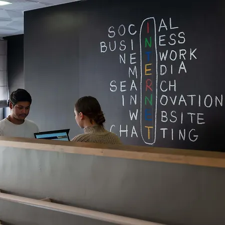 호텔 Ibis Centre 3*