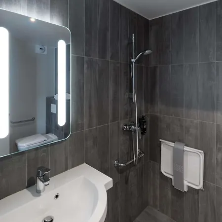 Ibis Centre Szálloda 3*