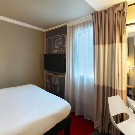 Ibis Centre 3*
