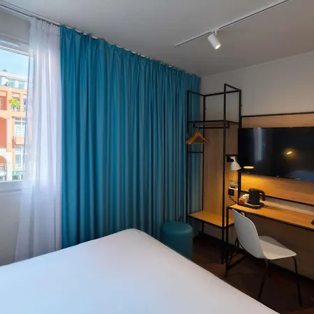 Hotel Ibis Centre 3*