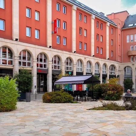Ibis Centre 3*
