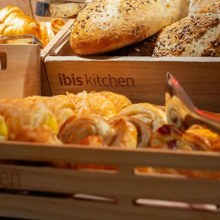 Ibis Centre 3*