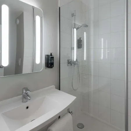 Ibis Centre 3*