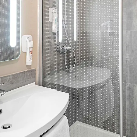 Ibis Centre Отель Эперне