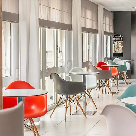 Ibis Centre 3* Эперне