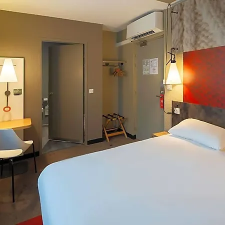 Ibis Centre 3*
