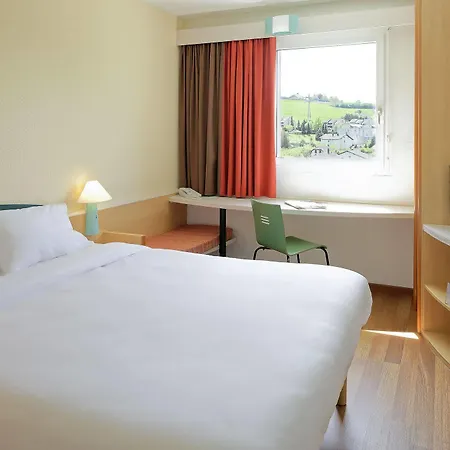 Ibis Centre 3*