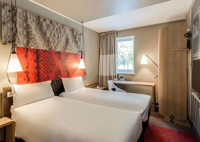 Ibis Centre 3* Épernay