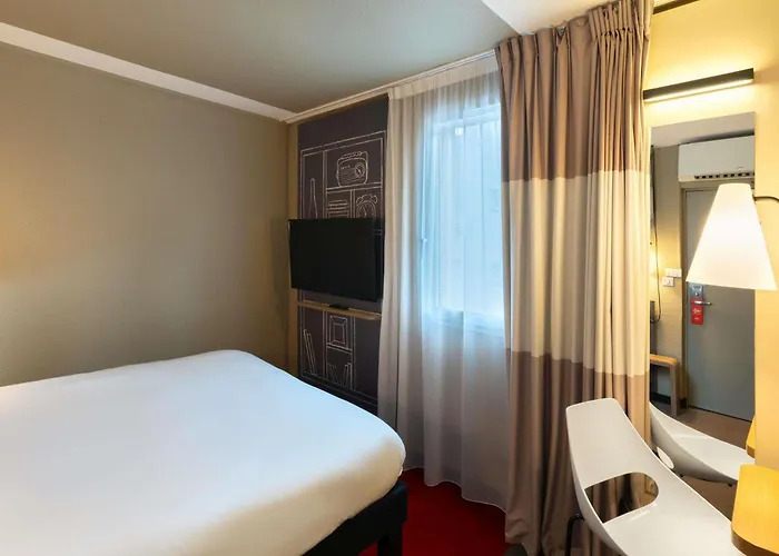 Ibis Centre 3*