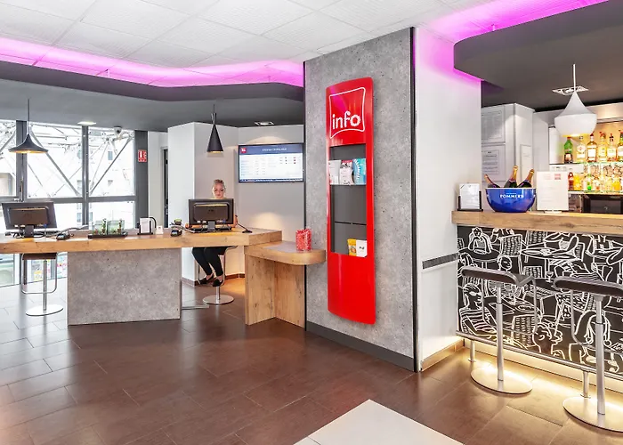 Ibis Centre Hotel 3*