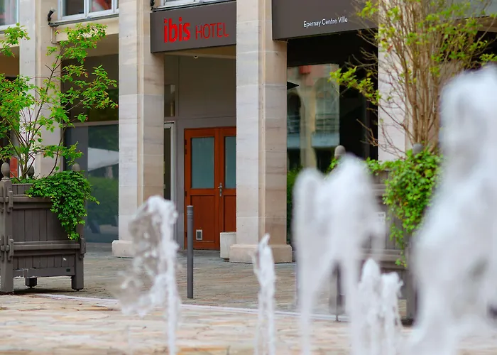 Ibis Centre Hotel 3*