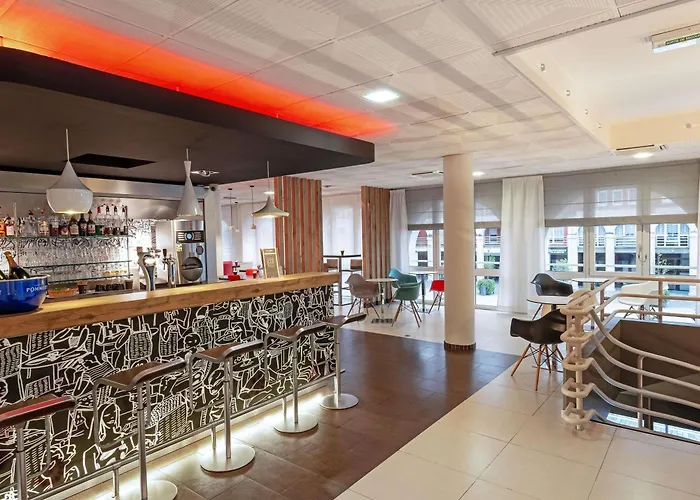 Ibis Centre Hotel Épernay