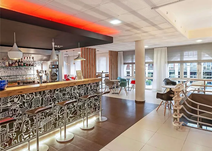 Ibis Centre 3* Épernay