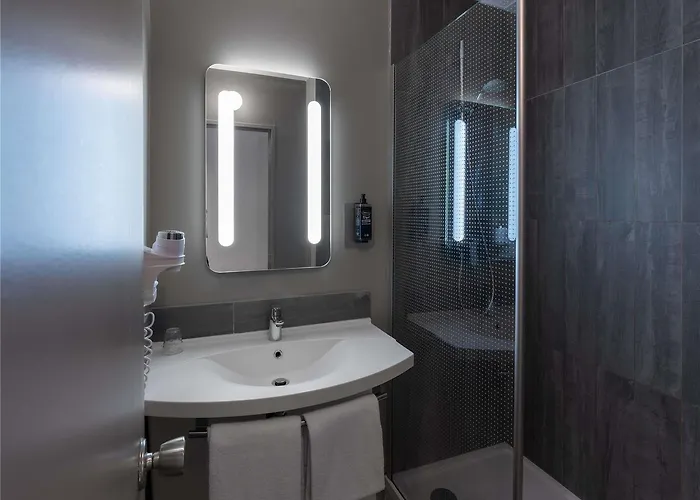 Ibis Centre Hotel Épernay